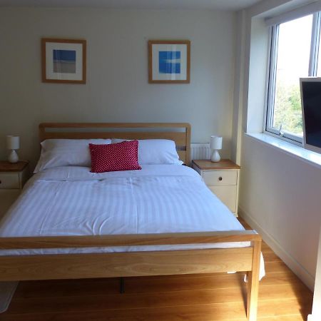 Carbis Bay Beach Apartment St Ives エクステリア 写真