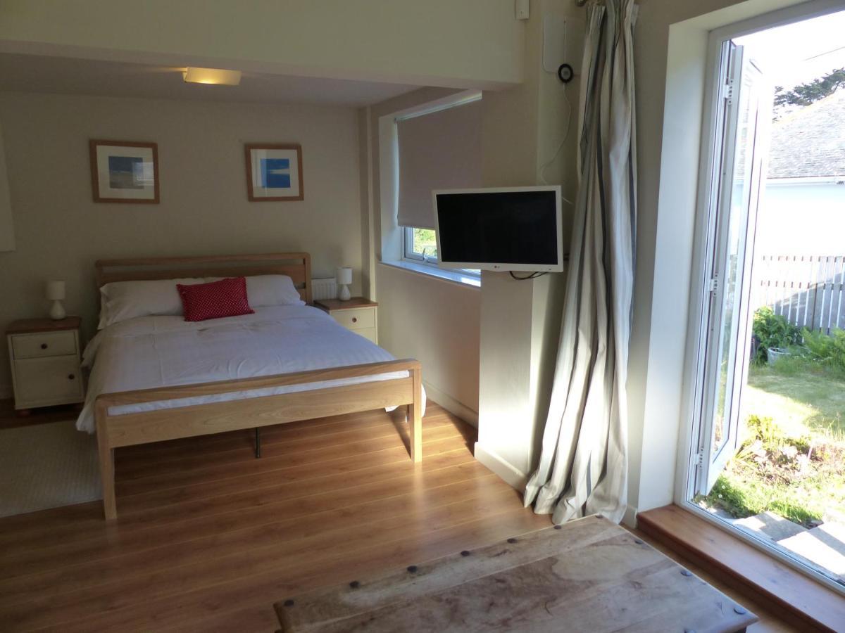 Carbis Bay Beach Apartment St Ives エクステリア 写真